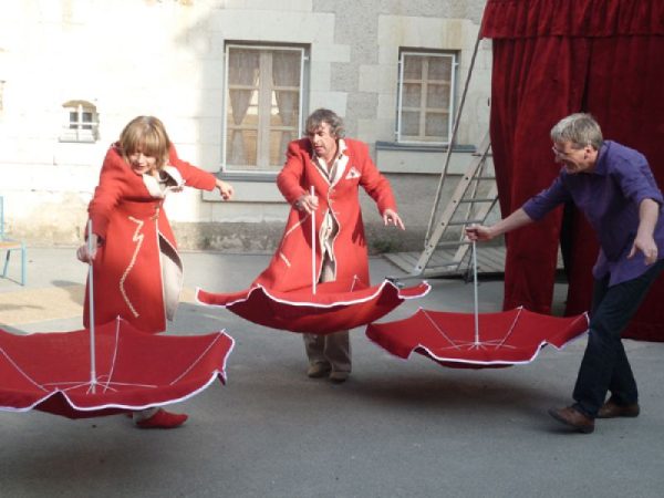 Atmosphère Atmosphère, un spectacle-débat tout terrain pour sauver l&rsquo;éco-citoyen